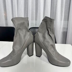 Zara Gray Heeled Boots for Women